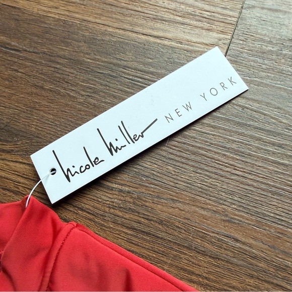 Nicole Miller Brick Red Long Sleeve Bodysuit with Zipper NWT - Picture 8 of 9